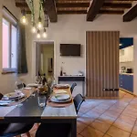 Comfort - Freedom Industrial Apartment