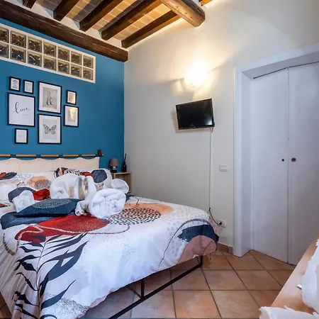 Freedom Industrial Apartment