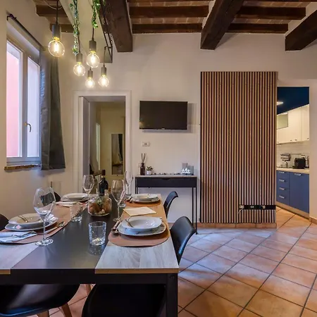 Freedom Industrial Apartment