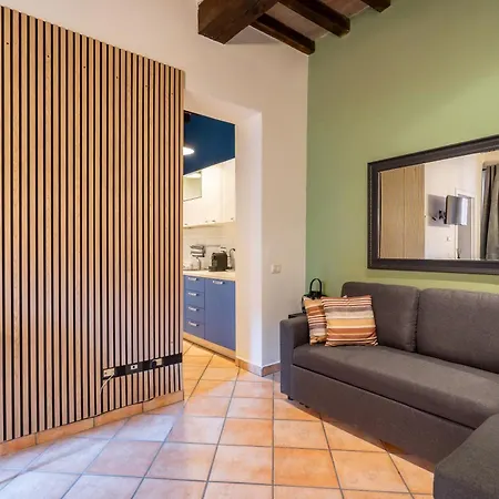 Freedom Industrial Apartment *