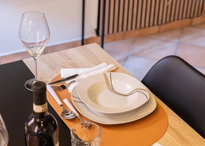 Apartament Comfort - Freedom Industrial Parma